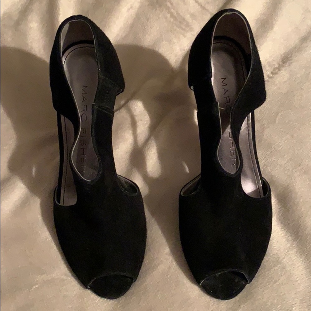 Marc Fisher suede heels